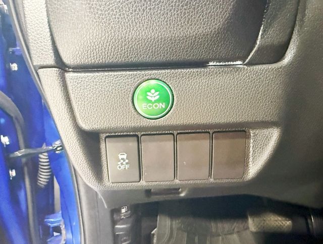 2015 Honda Fit 5dr Hatchback CVT LX - 22912507 - 12