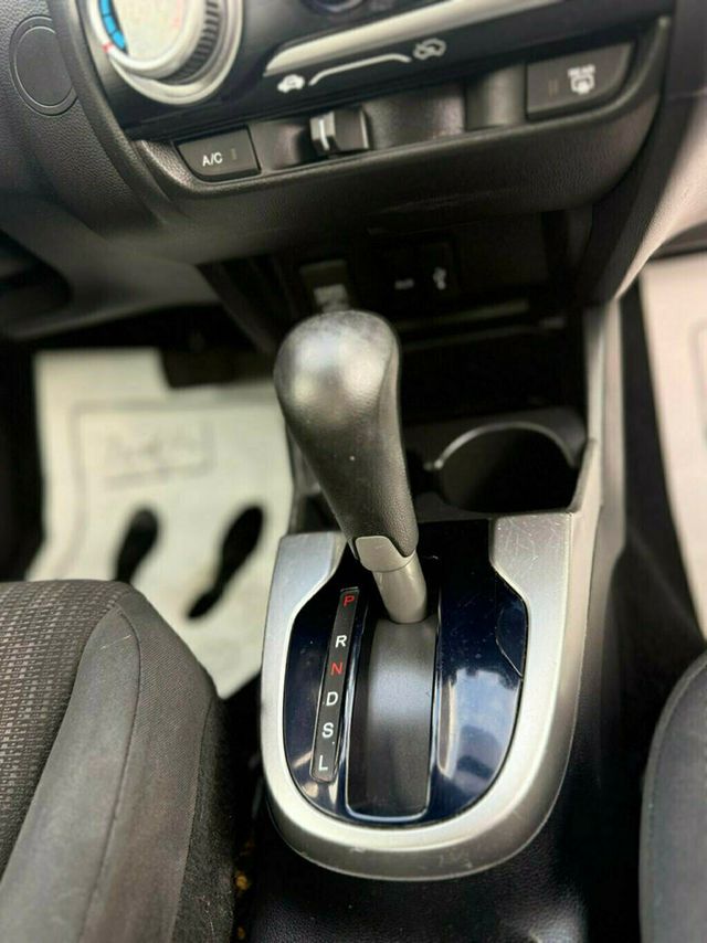 2015 Honda Fit 5dr Hatchback CVT LX - 22885622 - 14