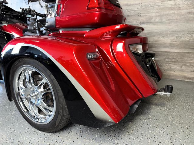 2015 Honda GL1800 Goldwing Trike SUPER CLEAN! - 22953087 - 13