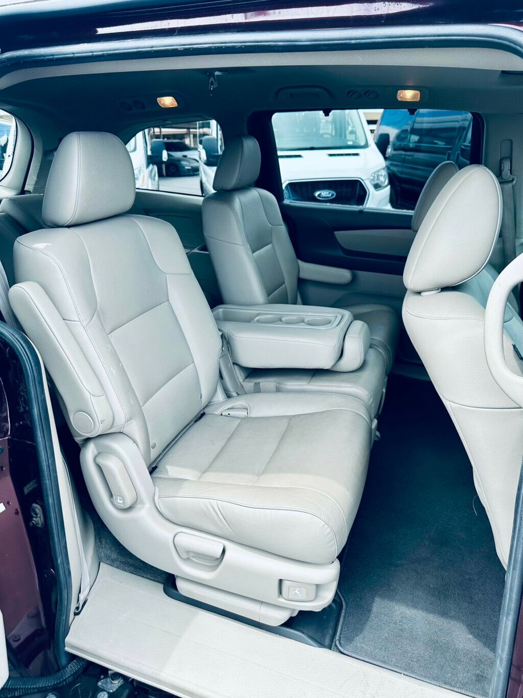 2015 Honda Odyssey EX-L photo 10