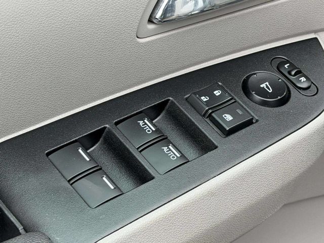 2015 Honda Odyssey 5dr EX - 22970616 - 13