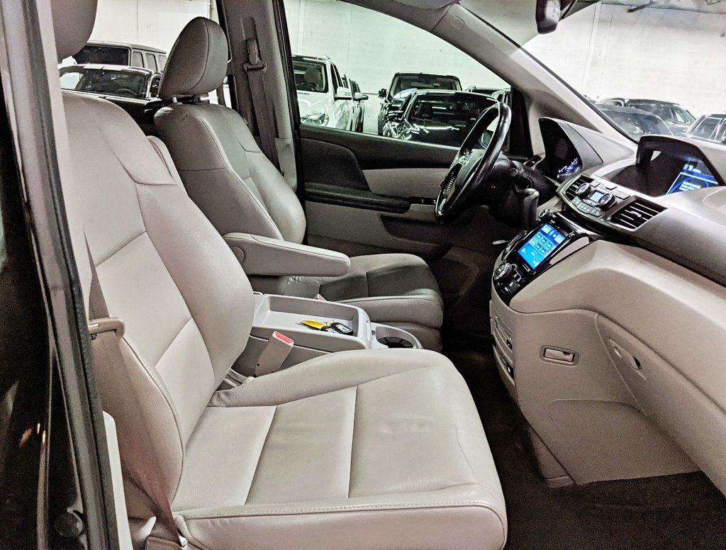 2015 Honda Odyssey 5dr EX-L - 22383754 - 47