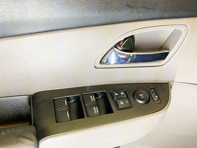 2015 Honda Odyssey 5dr EX-L - 22959069 - 19