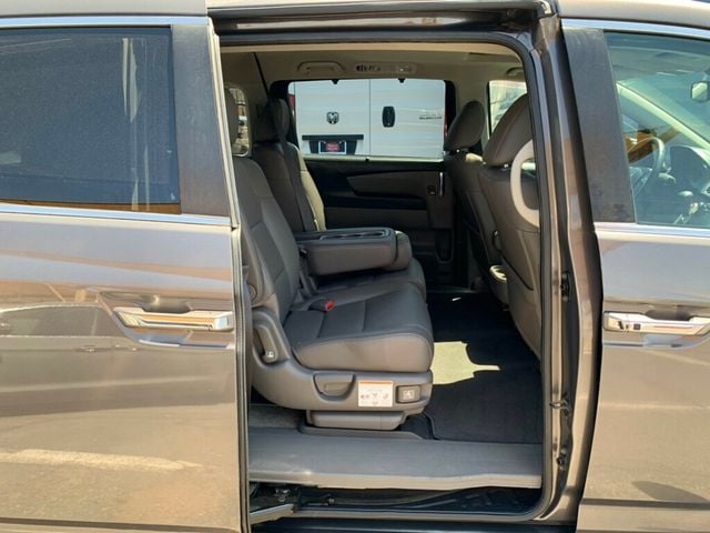 2015 Honda Odyssey 5dr EX-L LOW MILES HANDICAP accessible - 23020897 - 13