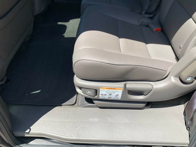 2015 Honda Odyssey 5dr EX-L LOW MILES HANDICAP accessible - 23020897 - 50