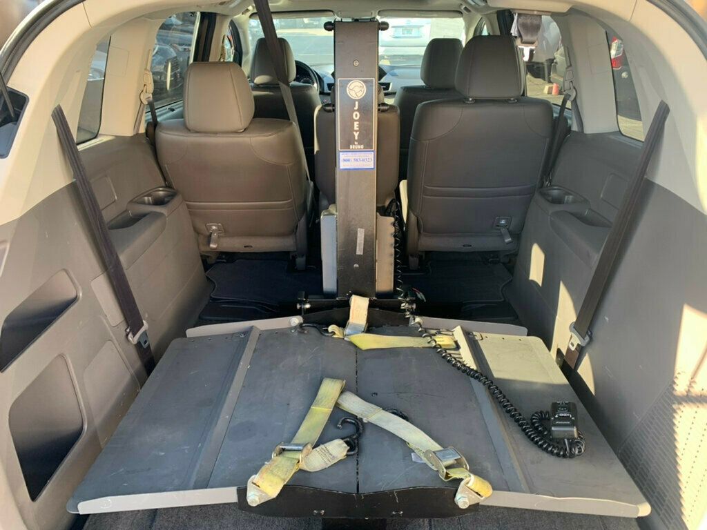2015 Honda Odyssey 5dr EX-L LOW MILES HANDICAP accessible - 23020897 - 77