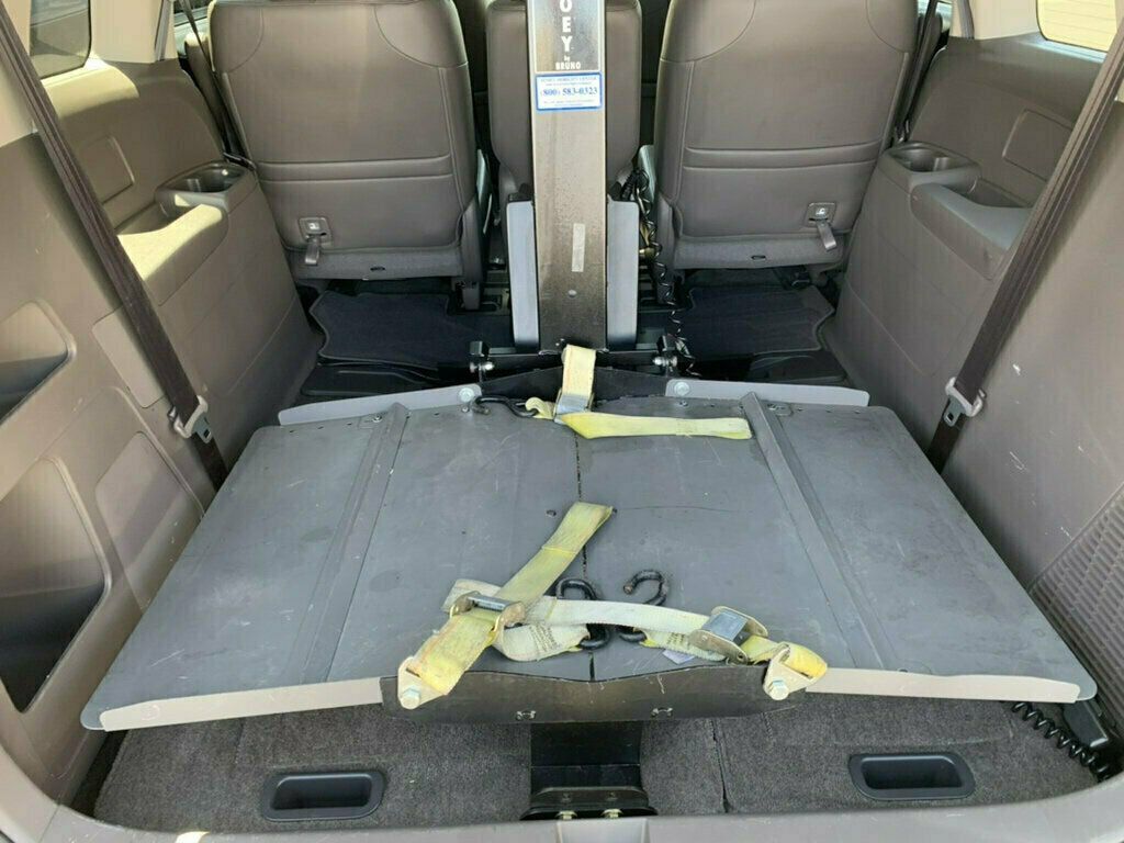 2015 Honda Odyssey 5dr EX-L LOW MILES W/HANDICAP WHEELCHAIR ACCESSIBLE - 23020897 - 10