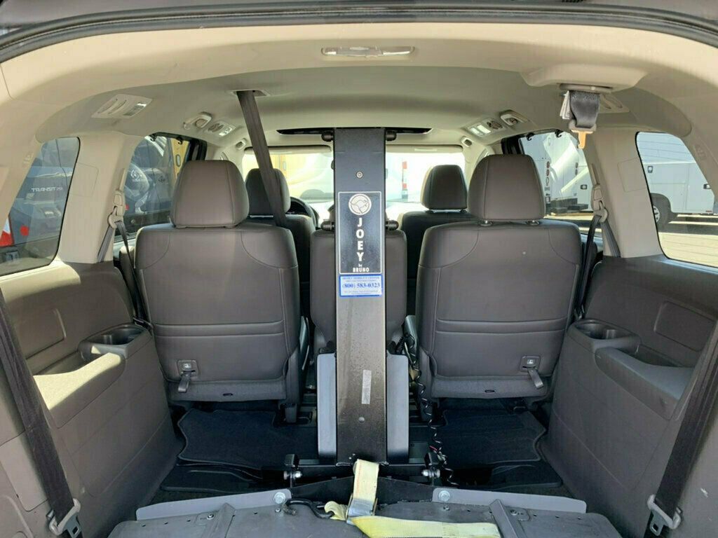 2015 Honda Odyssey 5dr EX-L LOW MILES W/HANDICAP WHEELCHAIR ACCESSIBLE - 23020897 - 11
