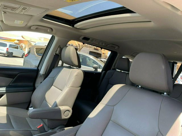 2015 Honda Odyssey 5dr EX-L LOW MILES W/HANDICAP WHEELCHAIR ACCESSIBLE - 23020897 - 19