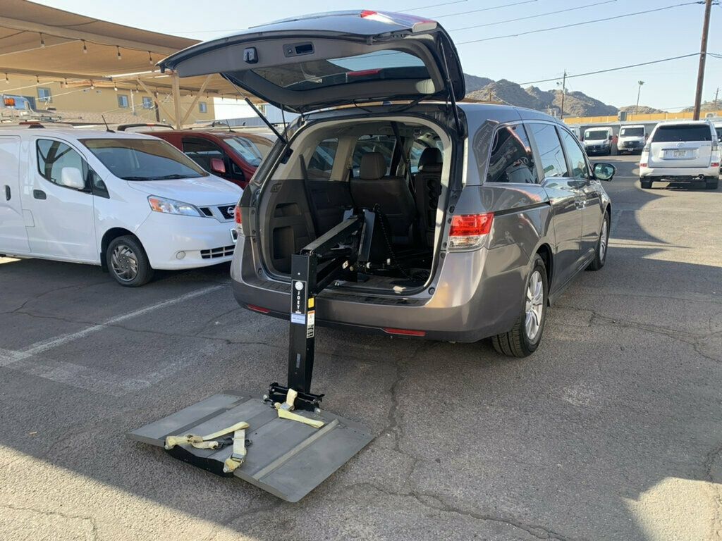 2015 Honda Odyssey 5dr EX-L LOW MILES W/HANDICAP WHEELCHAIR ACCESSIBLE - 23020897 - 3