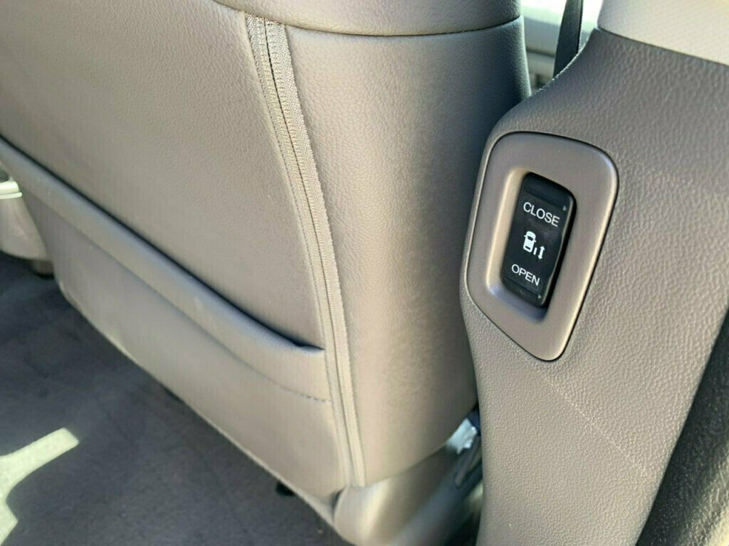 2015 Honda Odyssey 5dr EX-L LOW MILES W/HANDICAP WHEELCHAIR ACCESSIBLE - 23020897 - 54