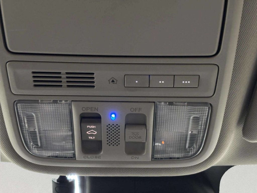 2015 Honda Odyssey 5dr EX-L w/Navi - 23046827 - 29