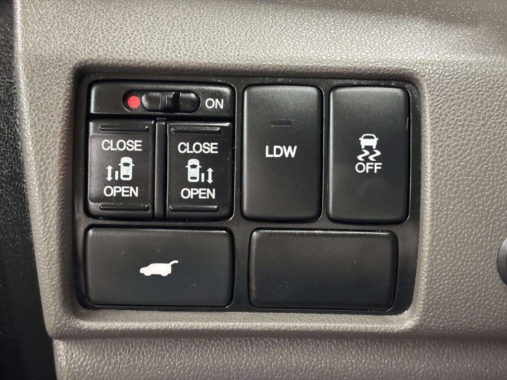 2015 Honda Odyssey 5dr EX-L w/Navi - 23046827 - 31