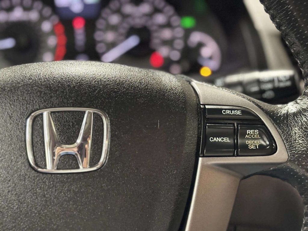 2015 Honda Odyssey 5dr EX-L w/Navi - 23046827 - 33