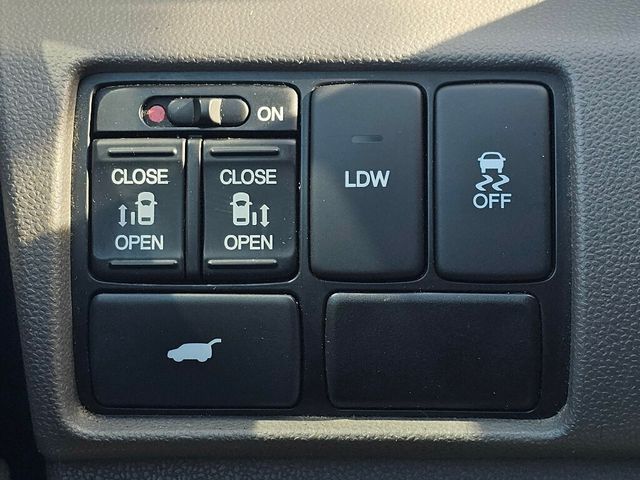 2015 Honda Odyssey 5dr EX-L w/Navi - 22974381 - 33