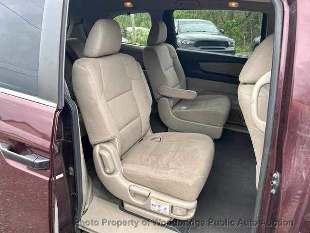 2015 Honda Odyssey 5dr LX - 23034801 - 9