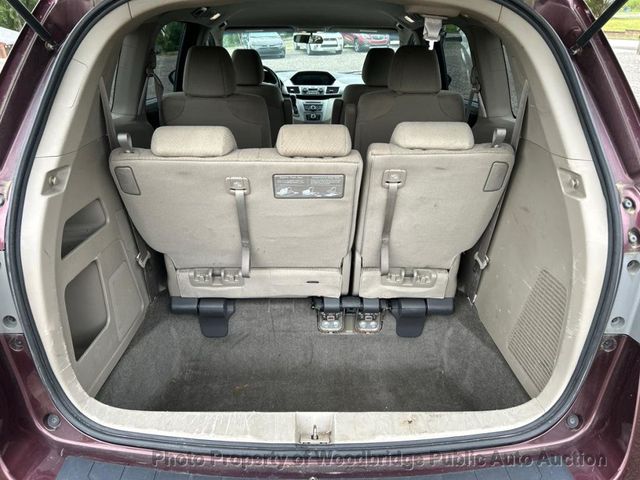 2015 Honda Odyssey 5dr LX - 23034801 - 12