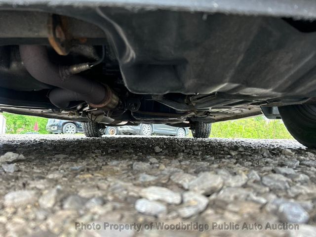 2015 Honda Odyssey 5dr LX - 23034801 - 17