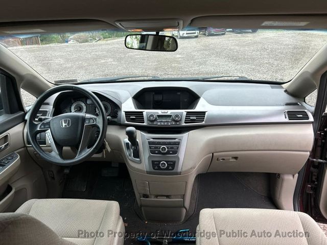 2015 Honda Odyssey 5dr LX - 23034801 - 7