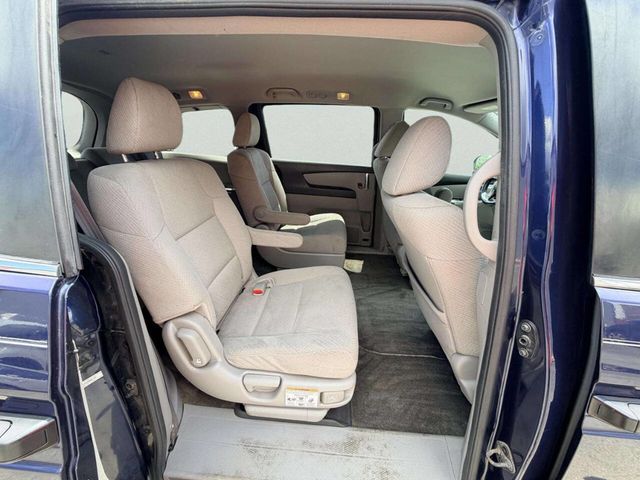 2015 Honda Odyssey 5dr LX - 23040941 - 22