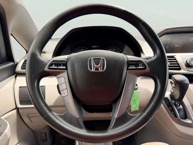 2015 Honda Odyssey 5dr LX - 23040941 - 28