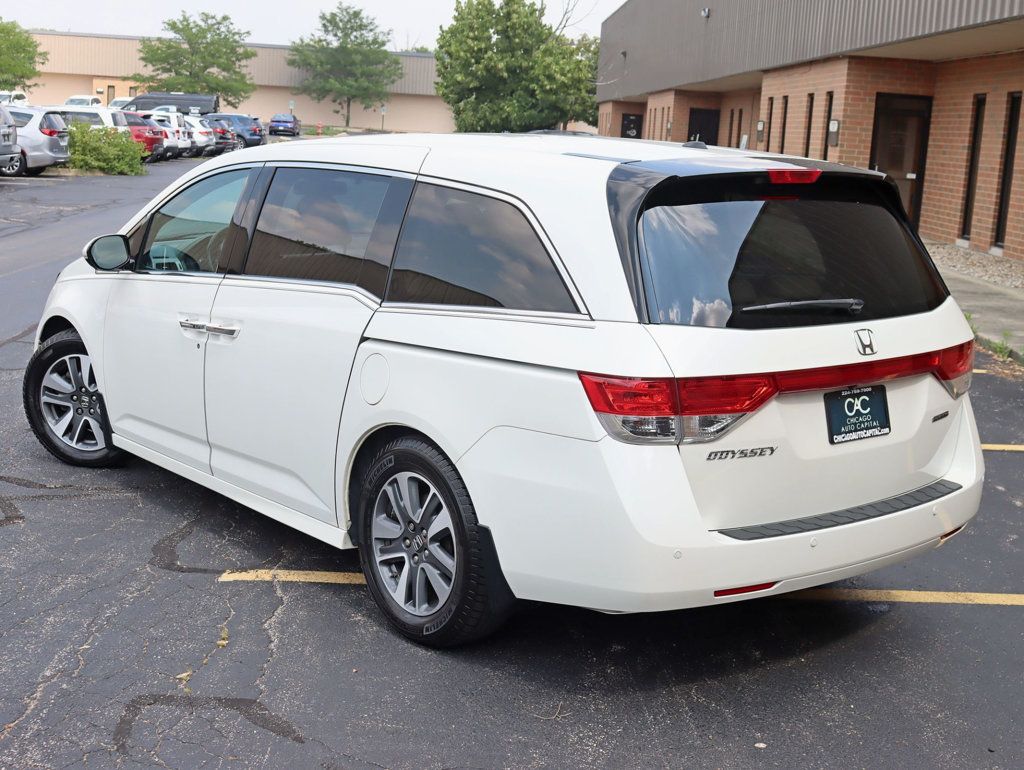 2015 Honda Odyssey Touring photo 10