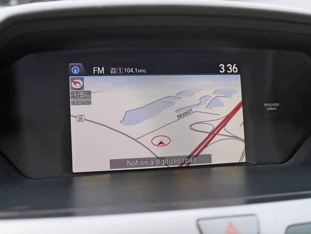 2015 Honda Odyssey Touring photo 14