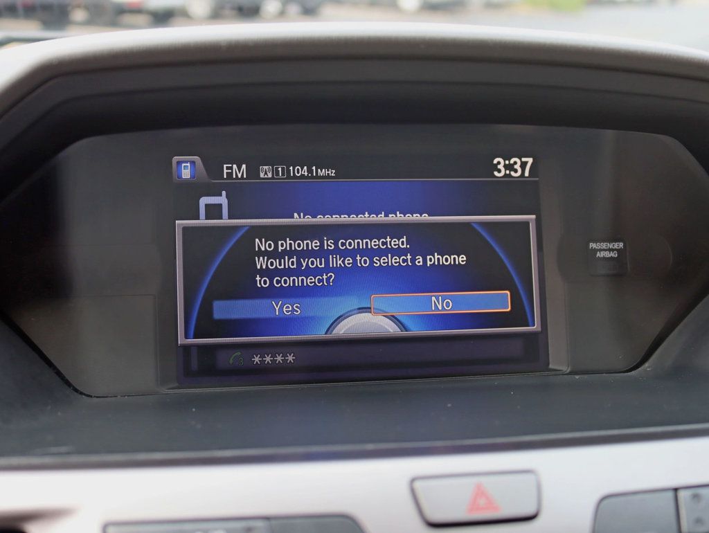 2015 Honda Odyssey Touring photo 17