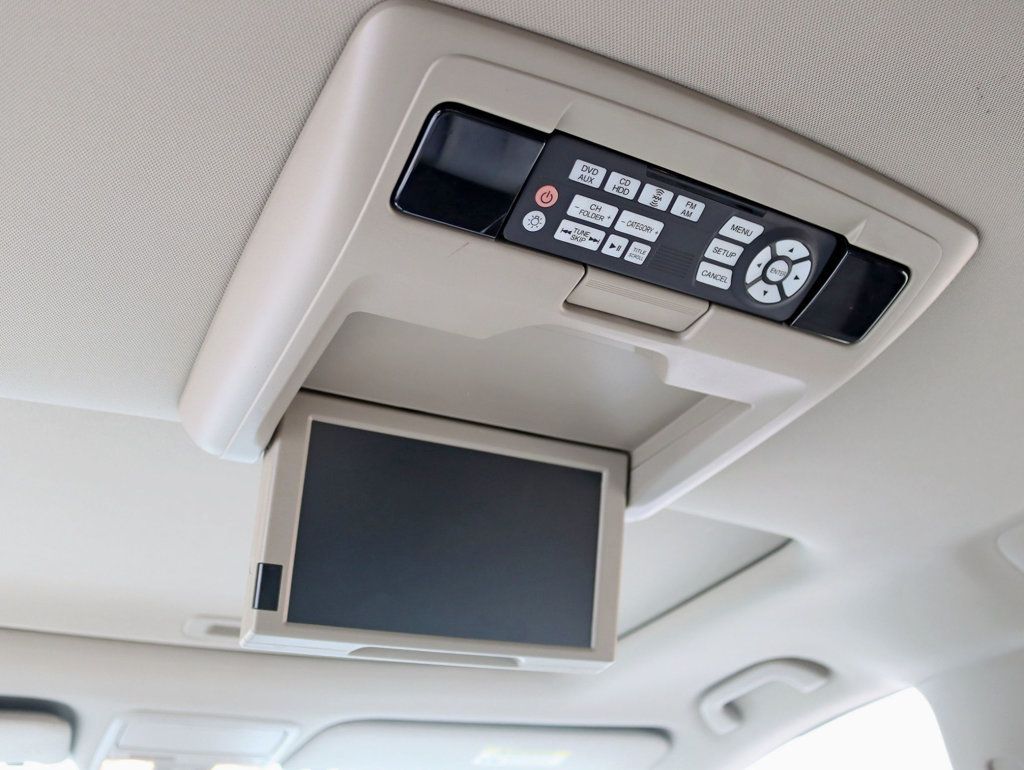 2015 Honda Odyssey Touring photo 24