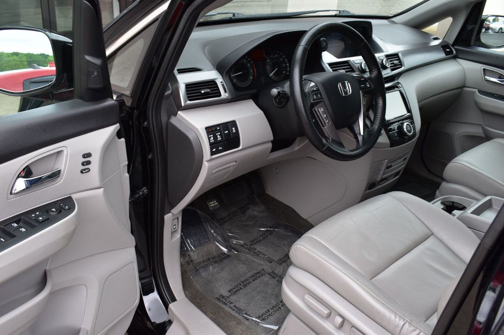 2015 Honda Odyssey 5dr Touring Elite - 22430820 - 14