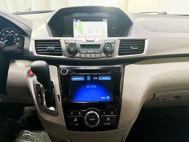 2015 Honda Odyssey EX-L - 22929101 - 16