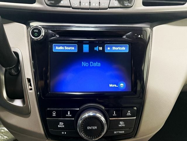2015 Honda Odyssey EX-L - 22929101 - 19