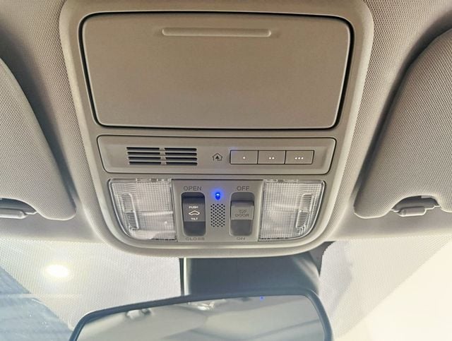 2015 Honda Odyssey EX-L - 22929101 - 24