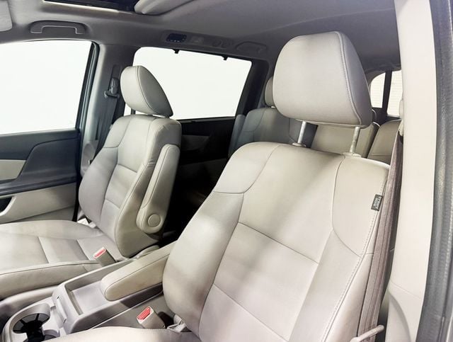 2015 Honda Odyssey EX-L - 22929101 - 29
