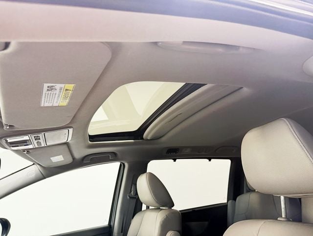 2015 Honda Odyssey EX-L - 22929101 - 30