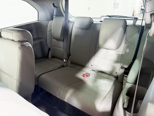 2015 Honda Odyssey EX-L - 22929101 - 37