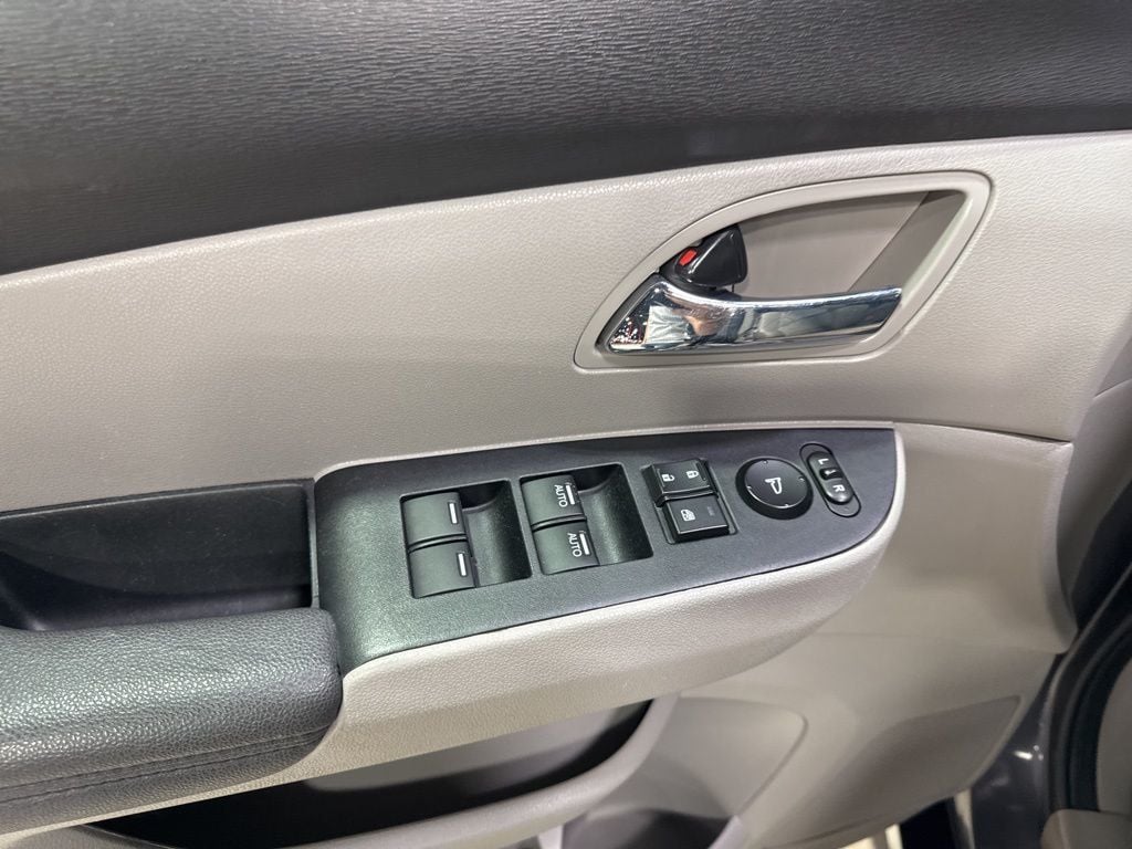 2015 Honda Odyssey EX-L - 22999750 - 30