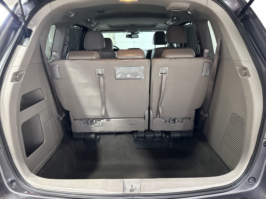 2015 Honda Odyssey EX-L - 22999750 - 36