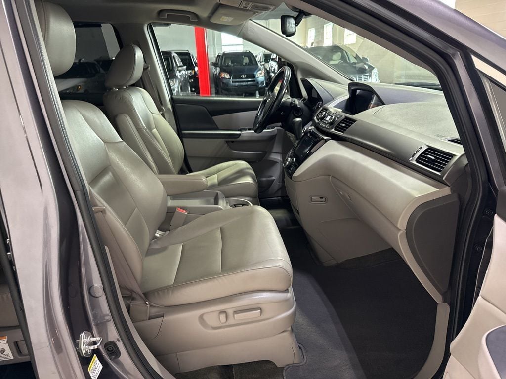2015 Honda Odyssey EX-L - 22999750 - 42