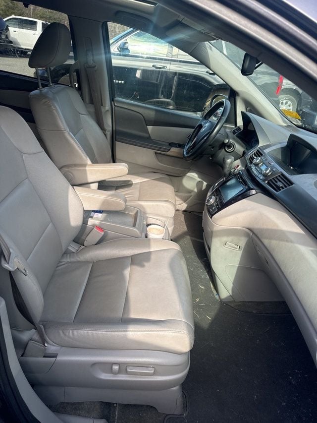 2015 Honda Odyssey EX-L - 22776743 - 14