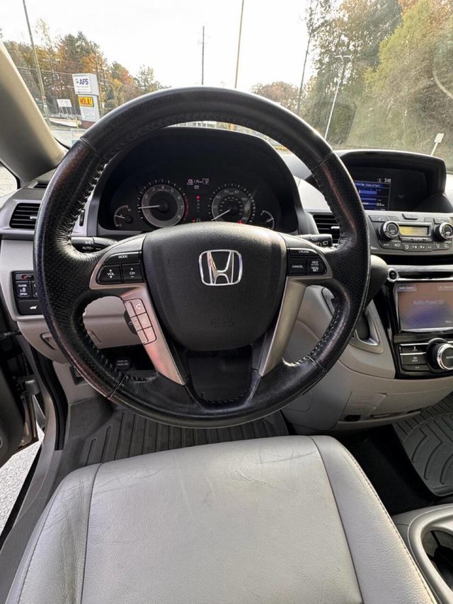 2015 Honda Odyssey EX L 4dr Mini Van - 22948517 - 10
