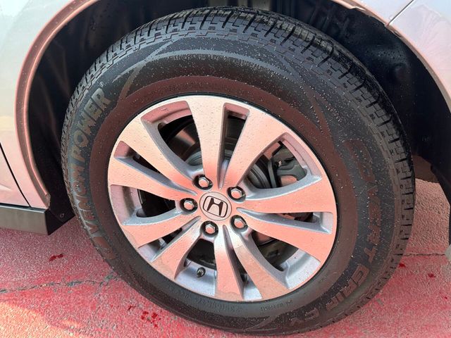 2015 Honda Odyssey EX L 4dr Mini Van - 22948517 - 16