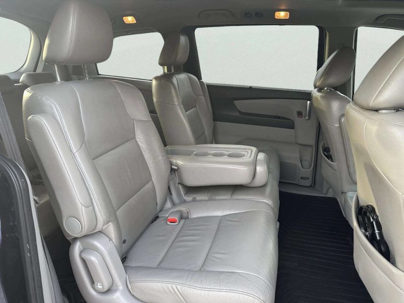 2015 Honda Odyssey EX L 4dr Mini Van - 23023834 - 16