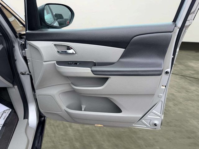 2015 Honda Odyssey EX L 4dr Mini Van - 23043956 - 32