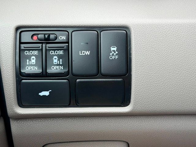2015 Honda Odyssey EX L 4dr Mini Van - 23043956 - 39