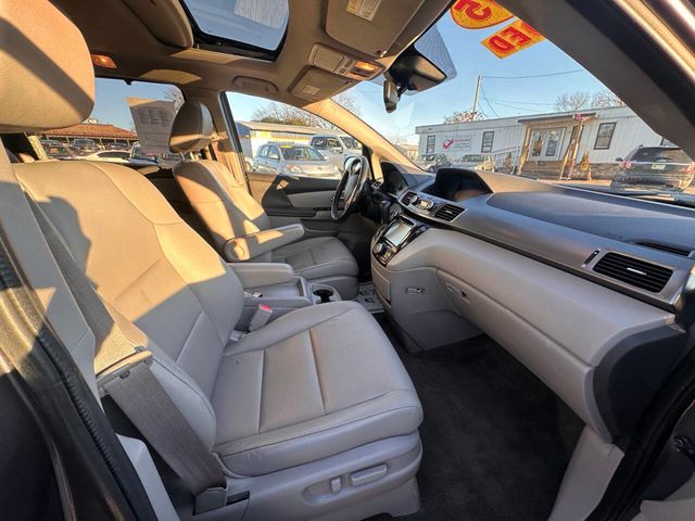 2015 Honda Odyssey EX L 4dr Mini Van - 22975299 - 14