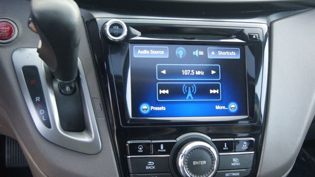 2015 Honda Odyssey JUST SERVICED, VERY CLEAN INSIDE AND OUT  - 22914363 - 18