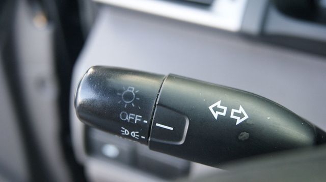 2015 Honda Odyssey JUST SERVICED, VERY CLEAN INSIDE AND OUT  - 22914363 - 26