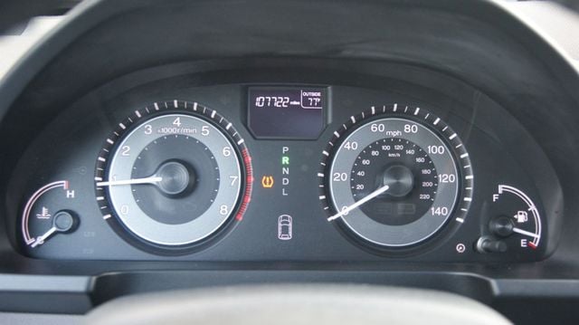 2015 Honda Odyssey JUST SERVICED, VERY CLEAN INSIDE AND OUT  - 22914363 - 2