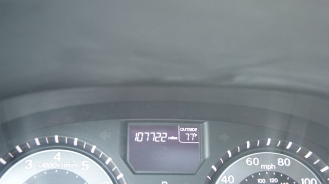 2015 Honda Odyssey JUST SERVICED, VERY CLEAN INSIDE AND OUT  - 22914363 - 3